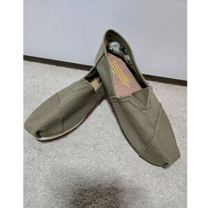 Authentic TOMS - Size 7